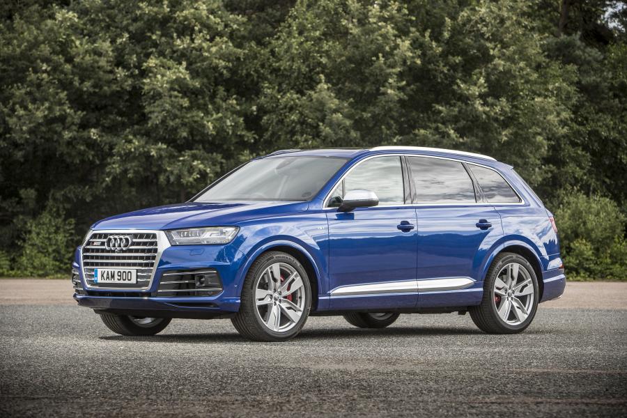  Audi SQ7 TDI (4M) 2016 года  (UK) (фото 8 из 32)